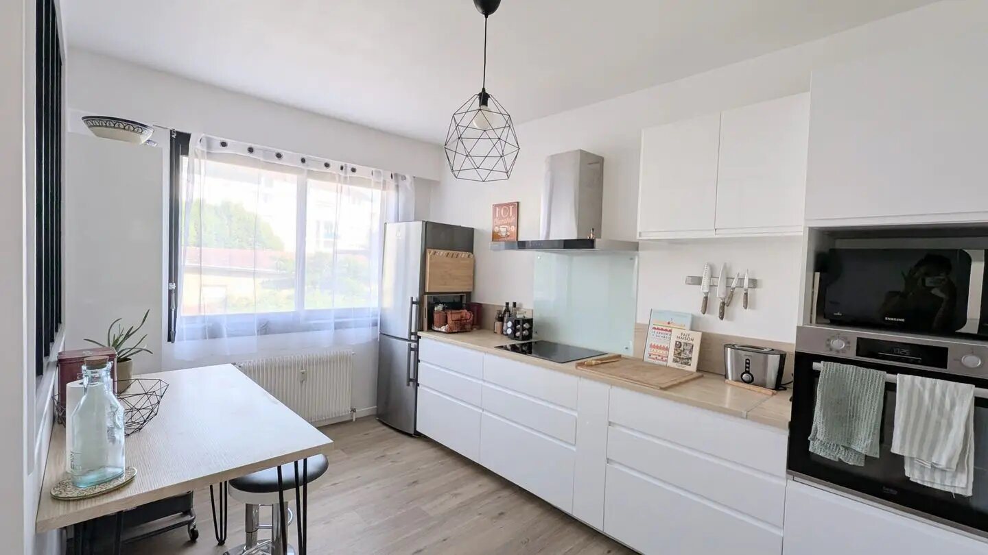 Appartement à louer, 79m², Grenoble