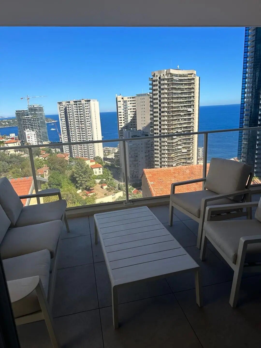 Appartement à louer, 70m², Beausoleil