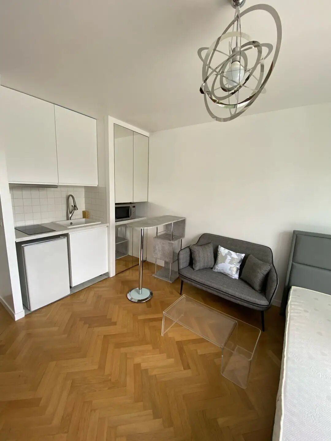 Appartement à louer, 25m², Courbevoie