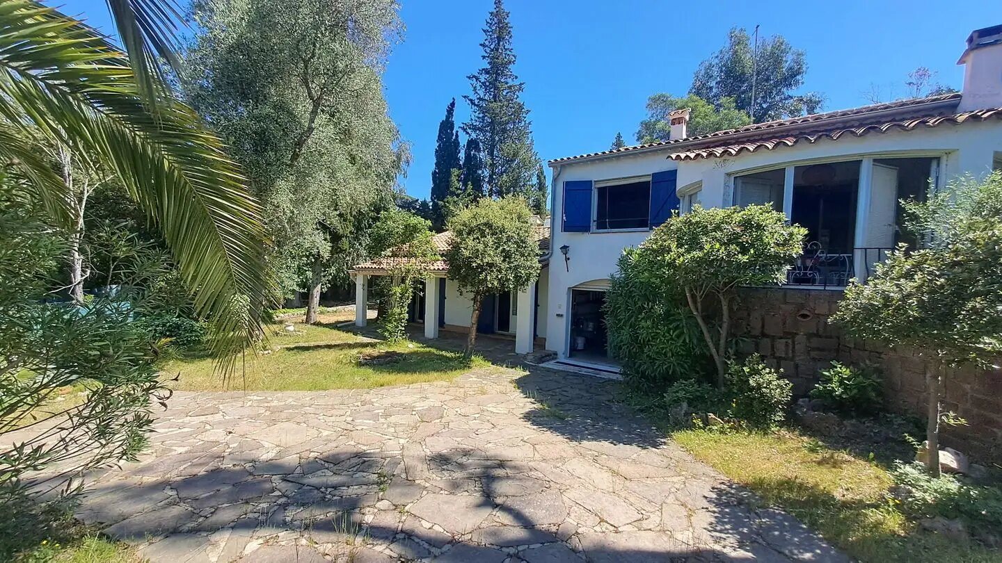 Appartement à louer, 27m², Roquebrune-sur-Argens