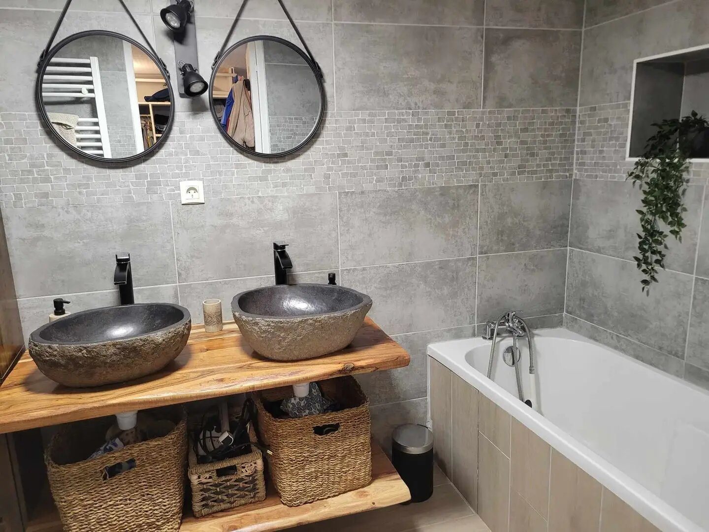 Maison à louer, 93m², Unieux