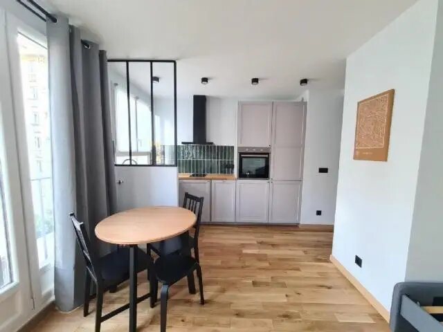 Appartement à louer, 28m², Evry