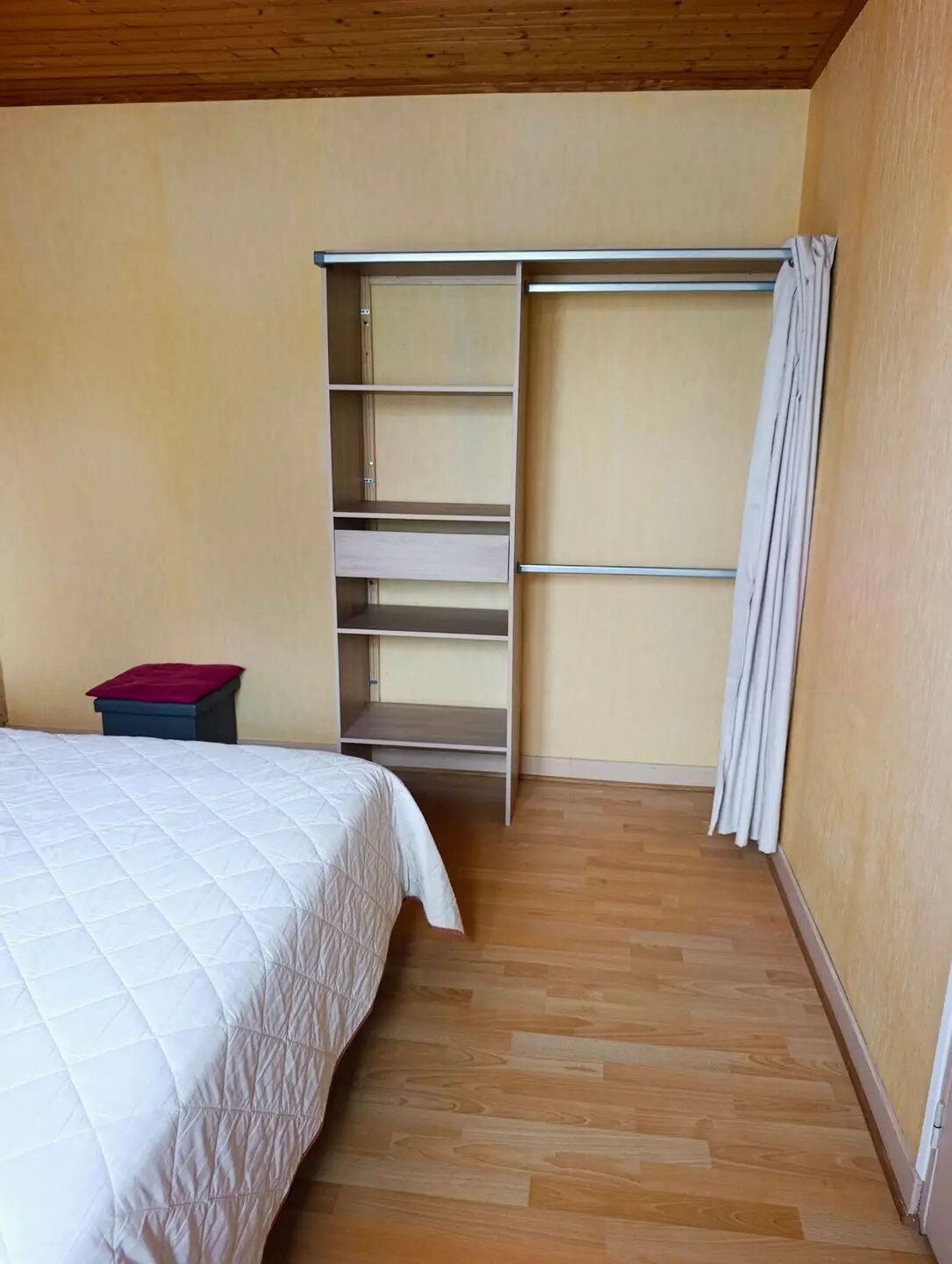 Appartement à louer, 10m², Saintes