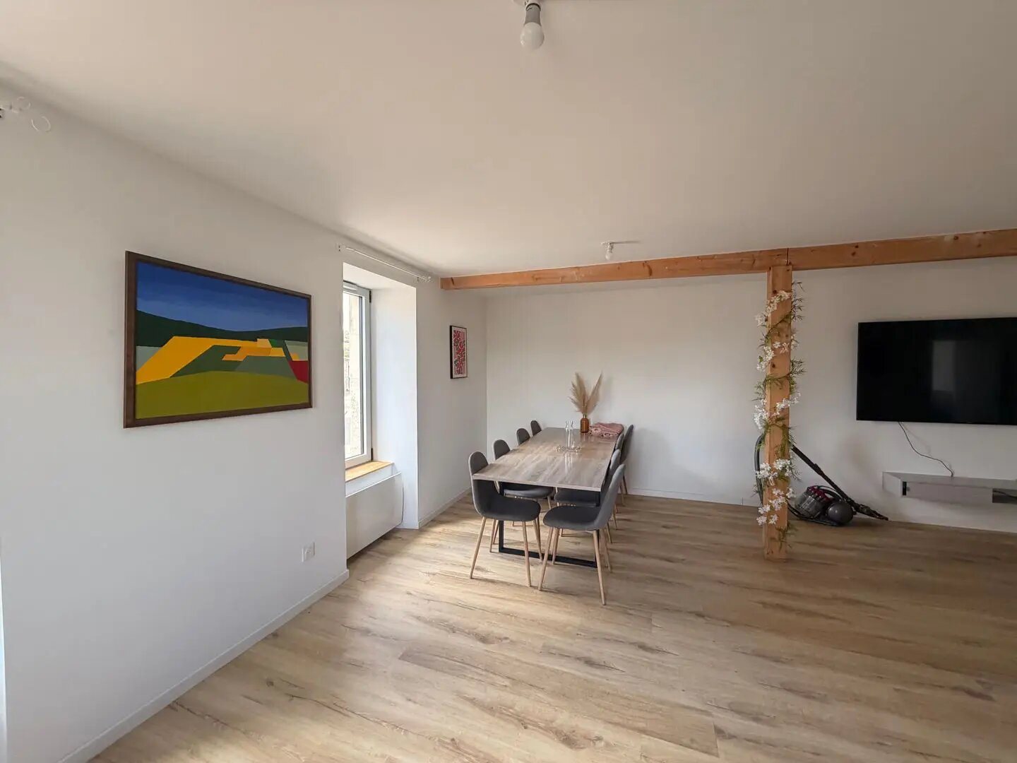Appartement à louer, 73m², Alboussière