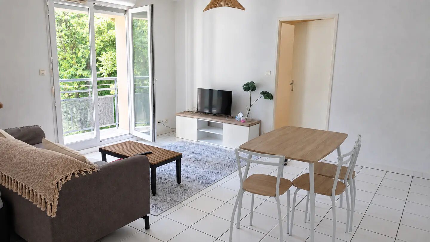 Appartement à louer, 45m², Salles