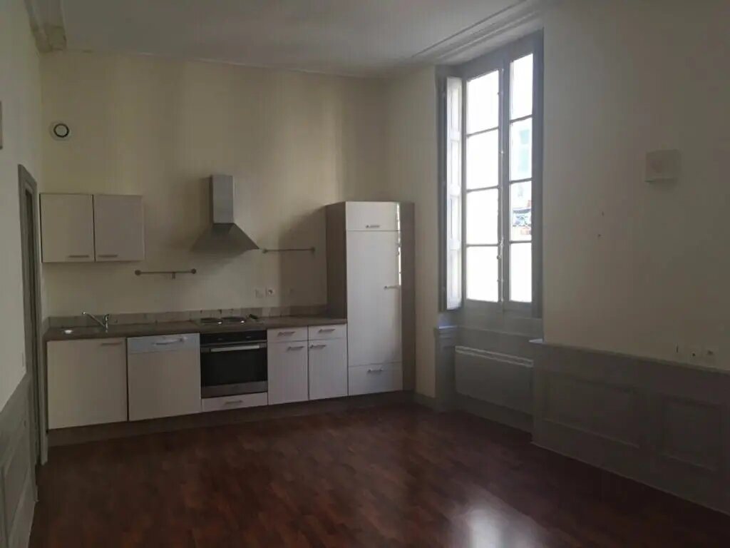 Appartement à louer, 43m², Nîmes