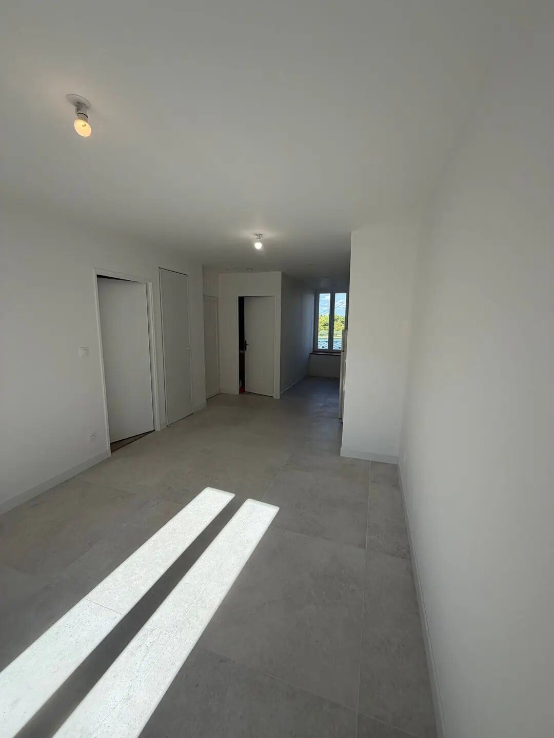 Appartement à louer, 40m², Serrières