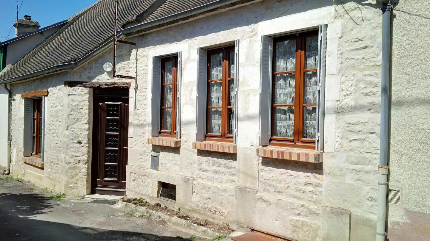 Maison à louer, 51m², Vermenton