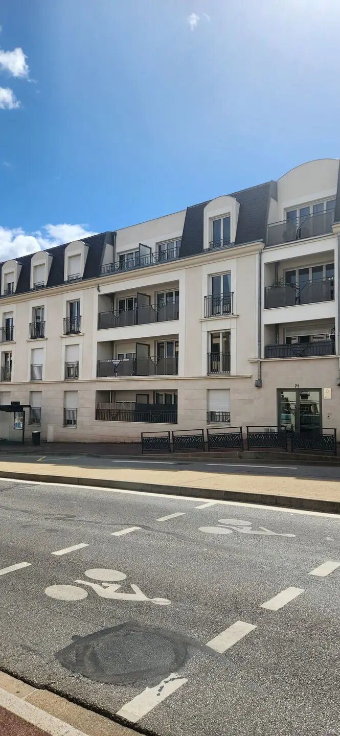 Appartement à louer, 39m², Saint-Cyr-l'Ecole