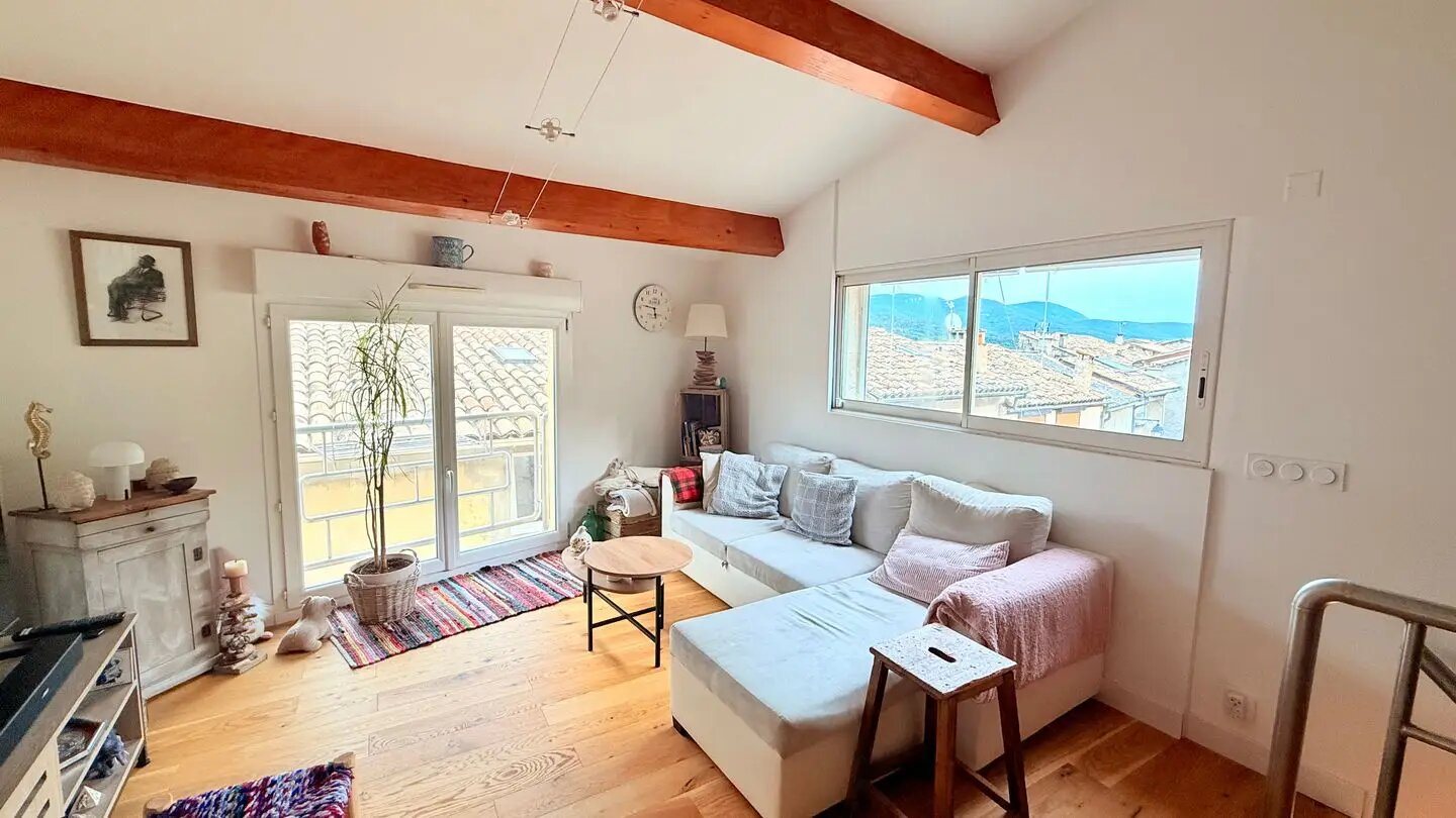 Maison à vendre, 81m², Mézel