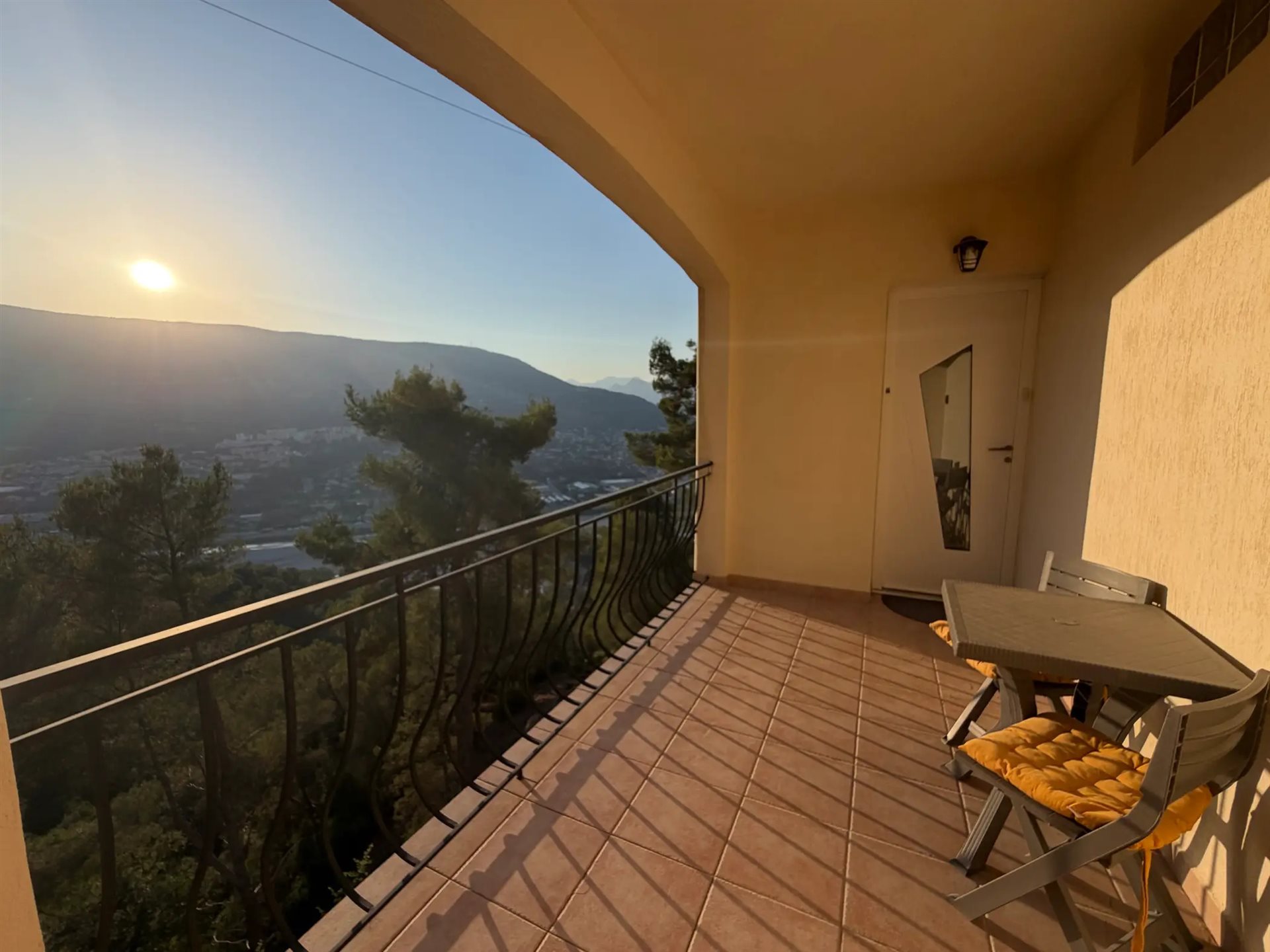 Appartement à louer, 63m², Colomars