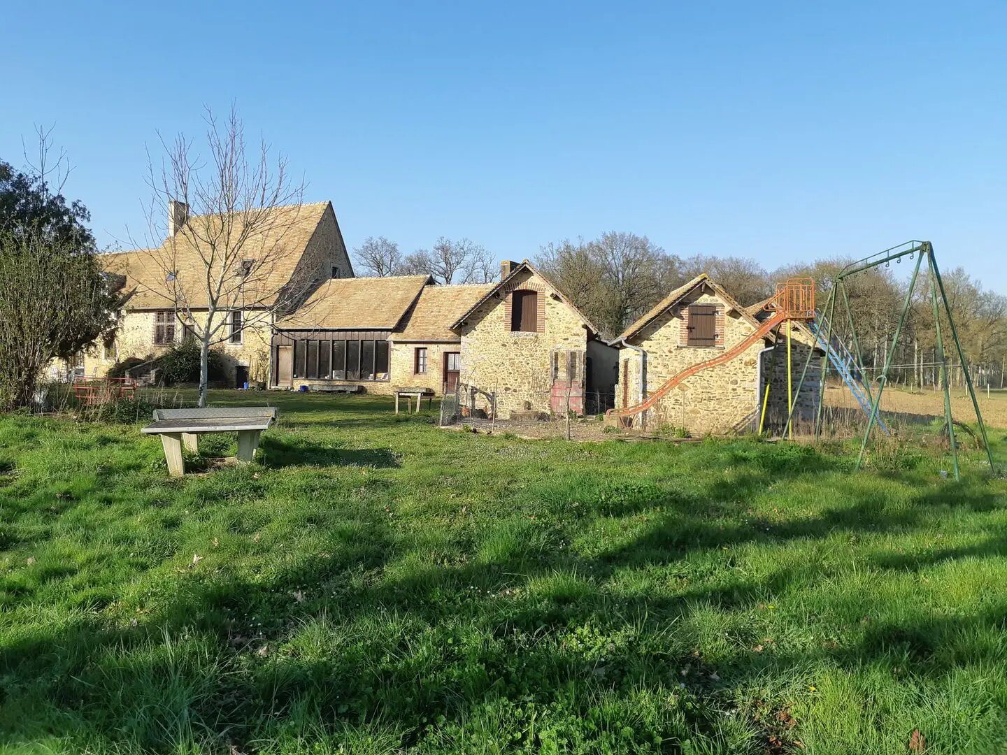 Maison à louer, 270m², Parigné-l'Evêque