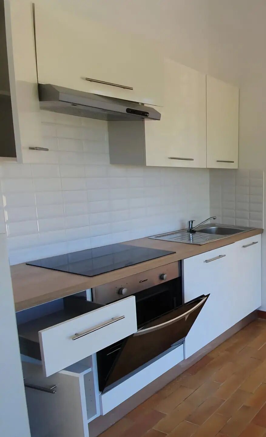 Appartement à louer, 45m², Simiane-Collongue