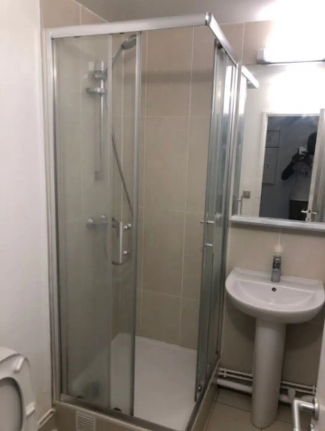 Appartement à louer, 15m², Courbevoie
