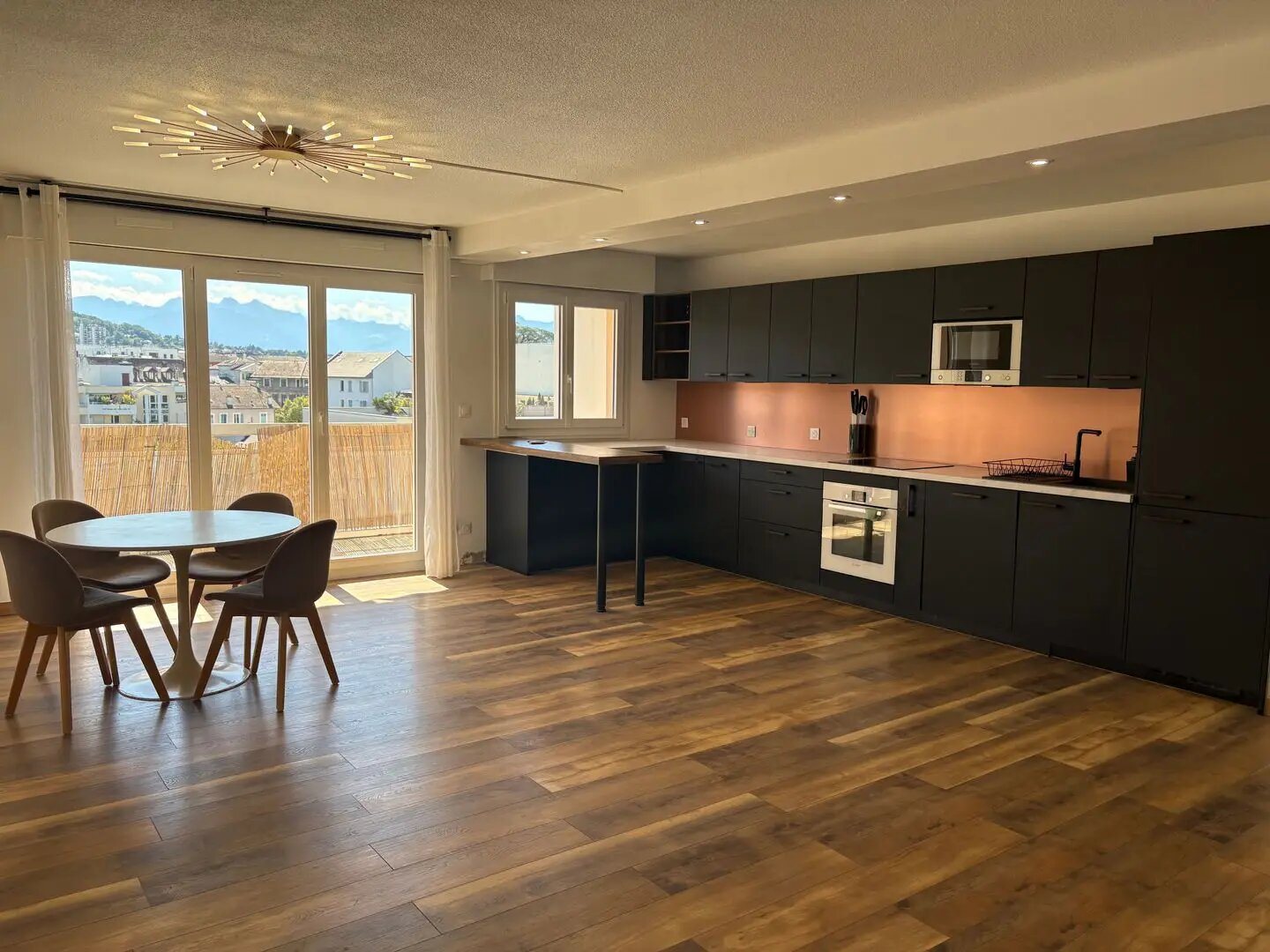Appartement à louer, 80m², Annemasse