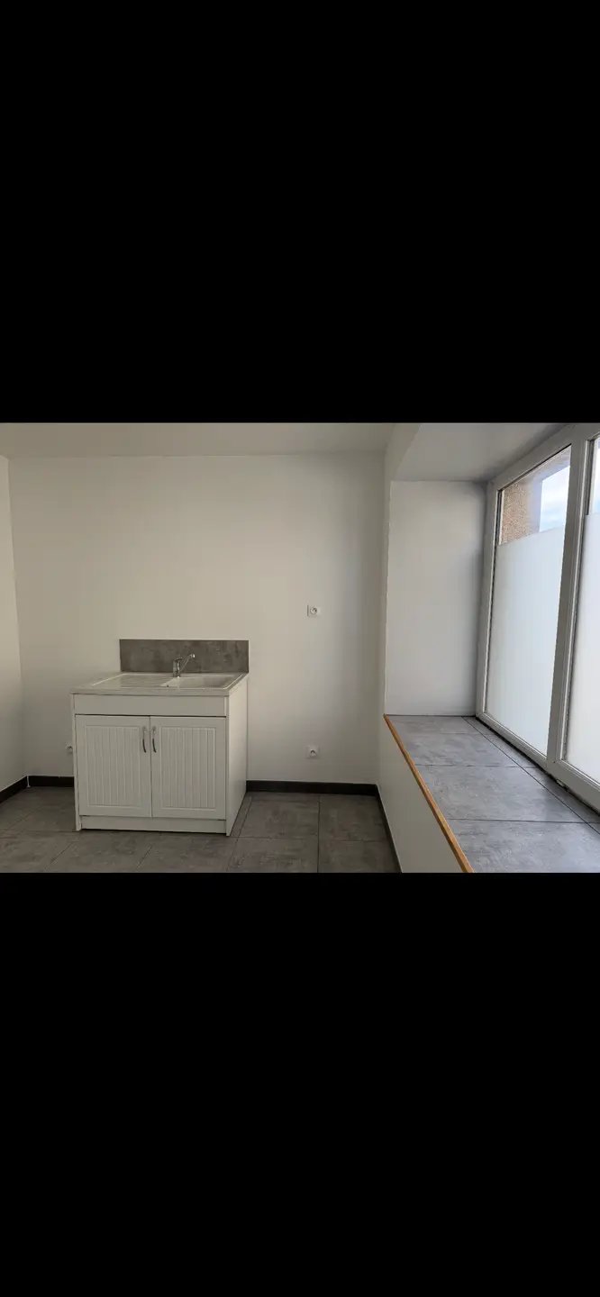 Maison à louer, 97m², Plouëc-du-Trieux