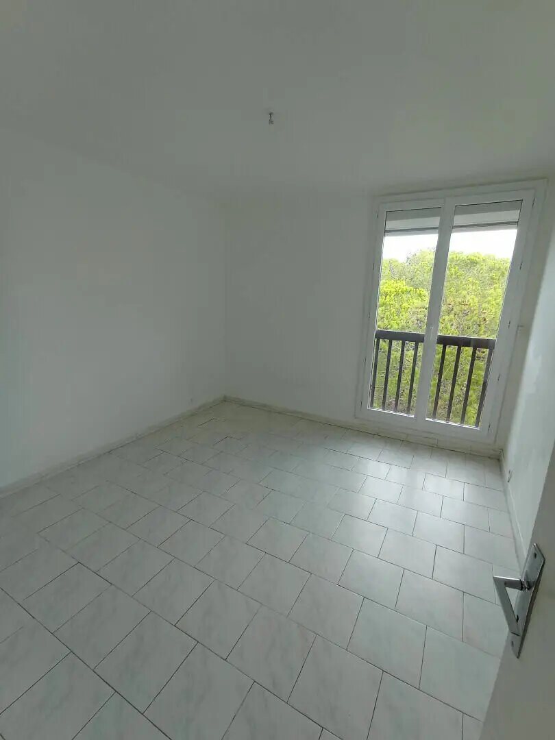 Appartement à louer, 66m², Istres