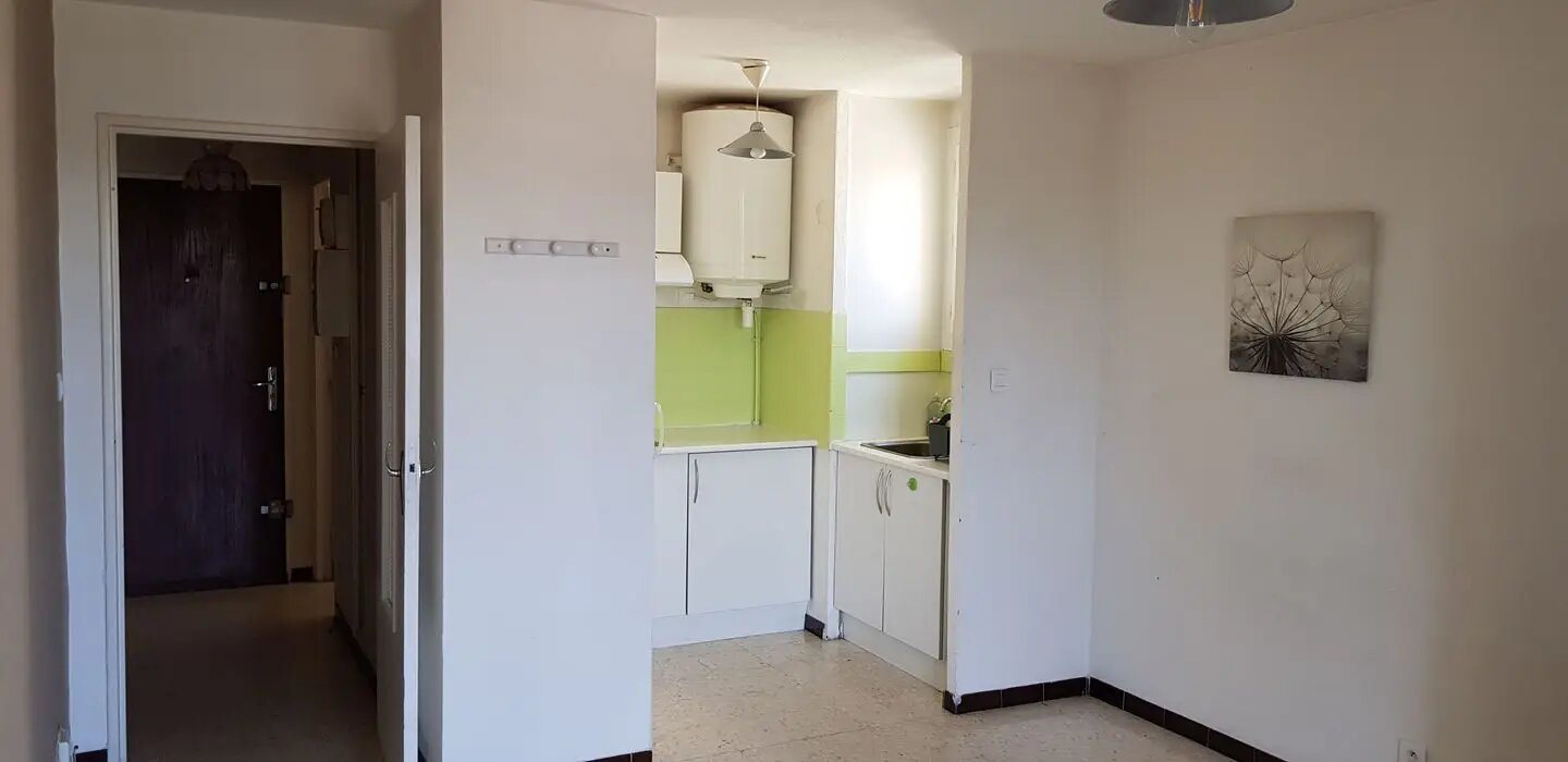 Appartement à louer, 24m², Nîmes