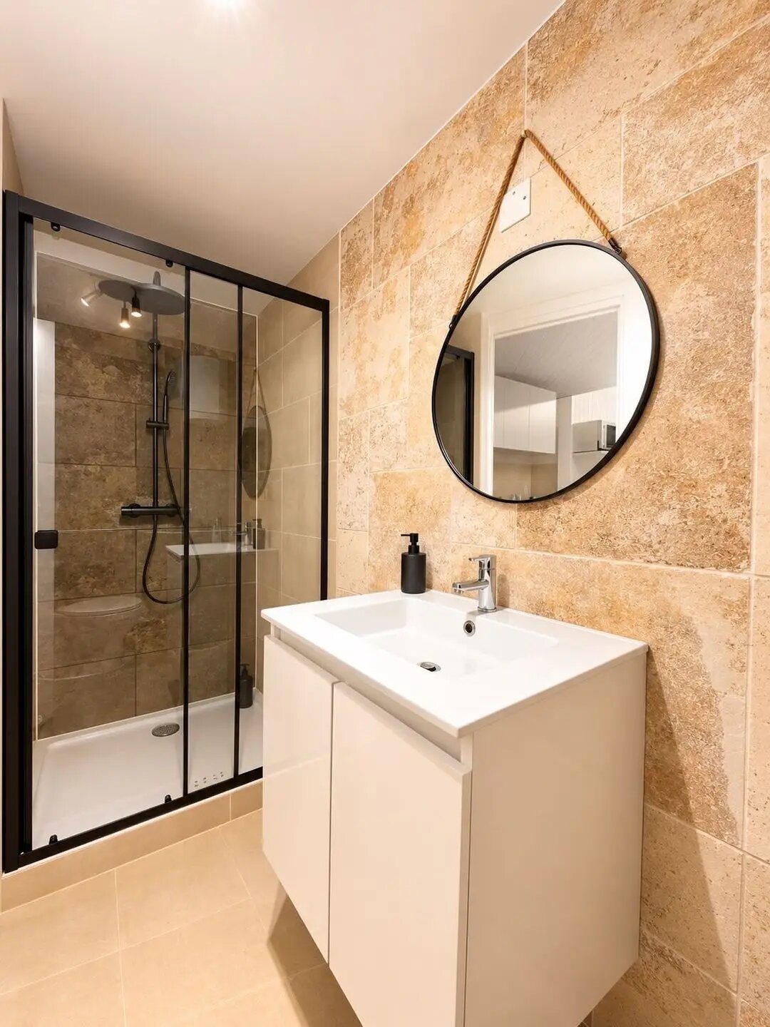 Appartement à louer, 30m², Nîmes