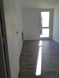 Appartement à louer, 81m², Thourotte