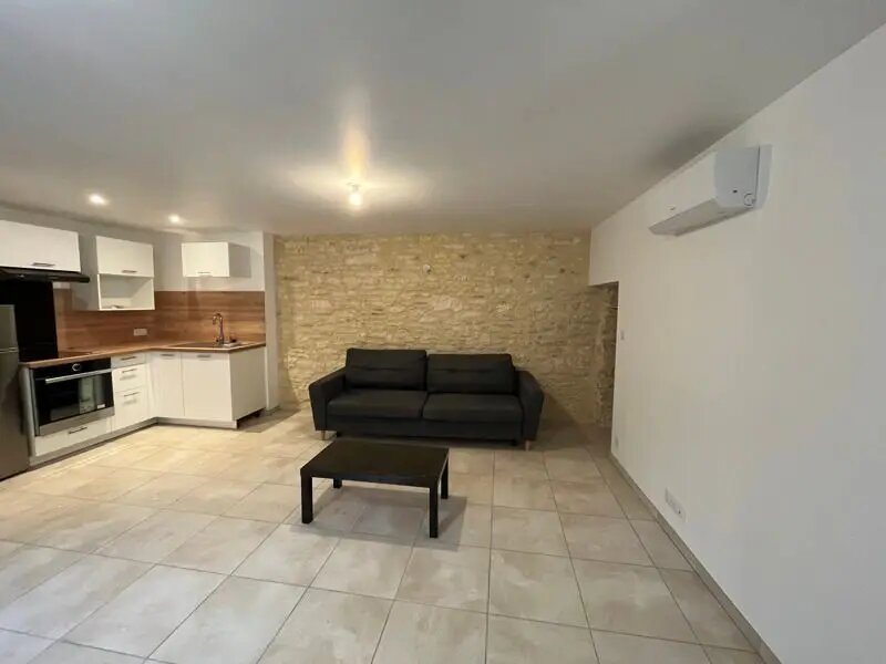 Appartement à louer, 53m², Lalbenque