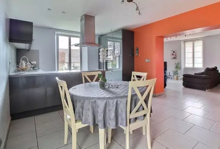 Maison à vendre, 135m², Mont-Saint-Père