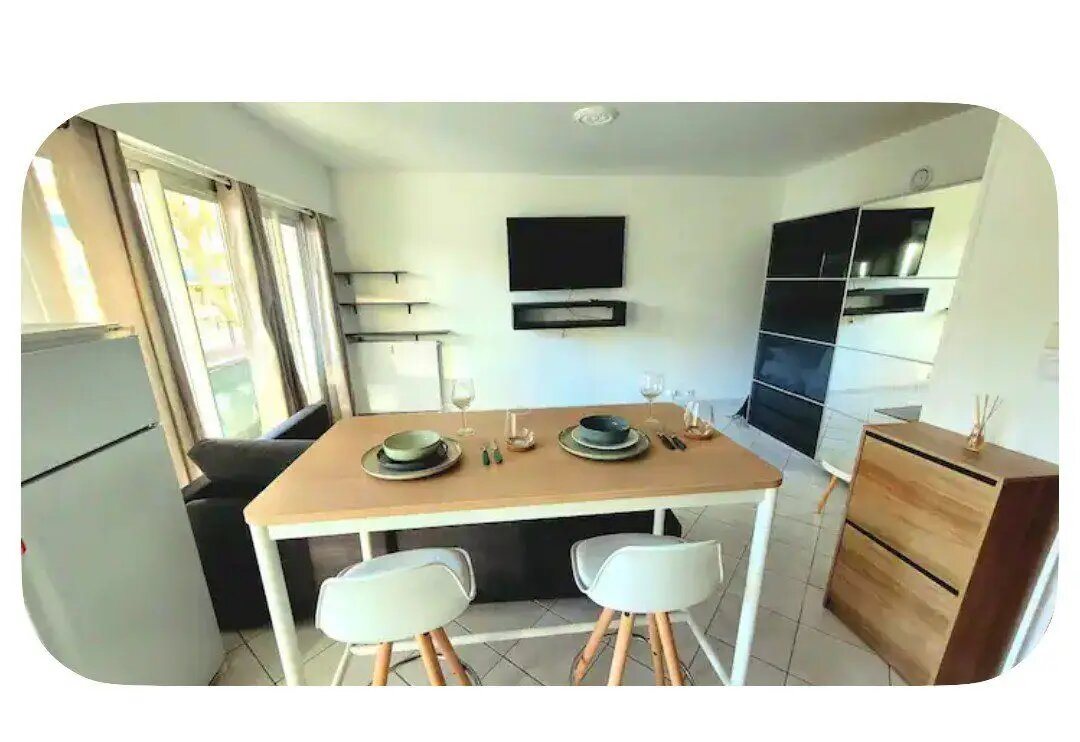 Appartement à louer, 28m², Antibes