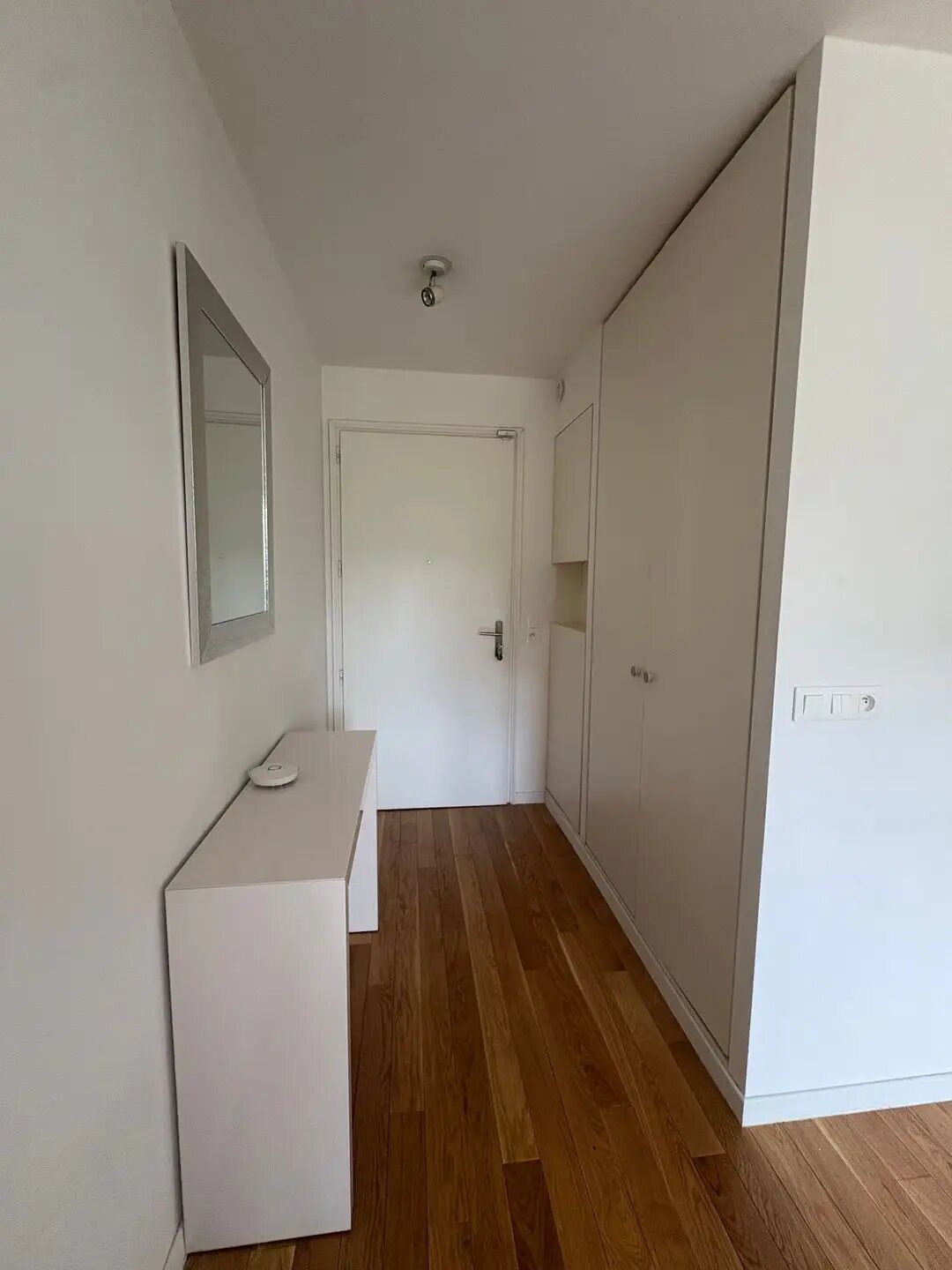 Appartement à louer, 47m², Suresnes