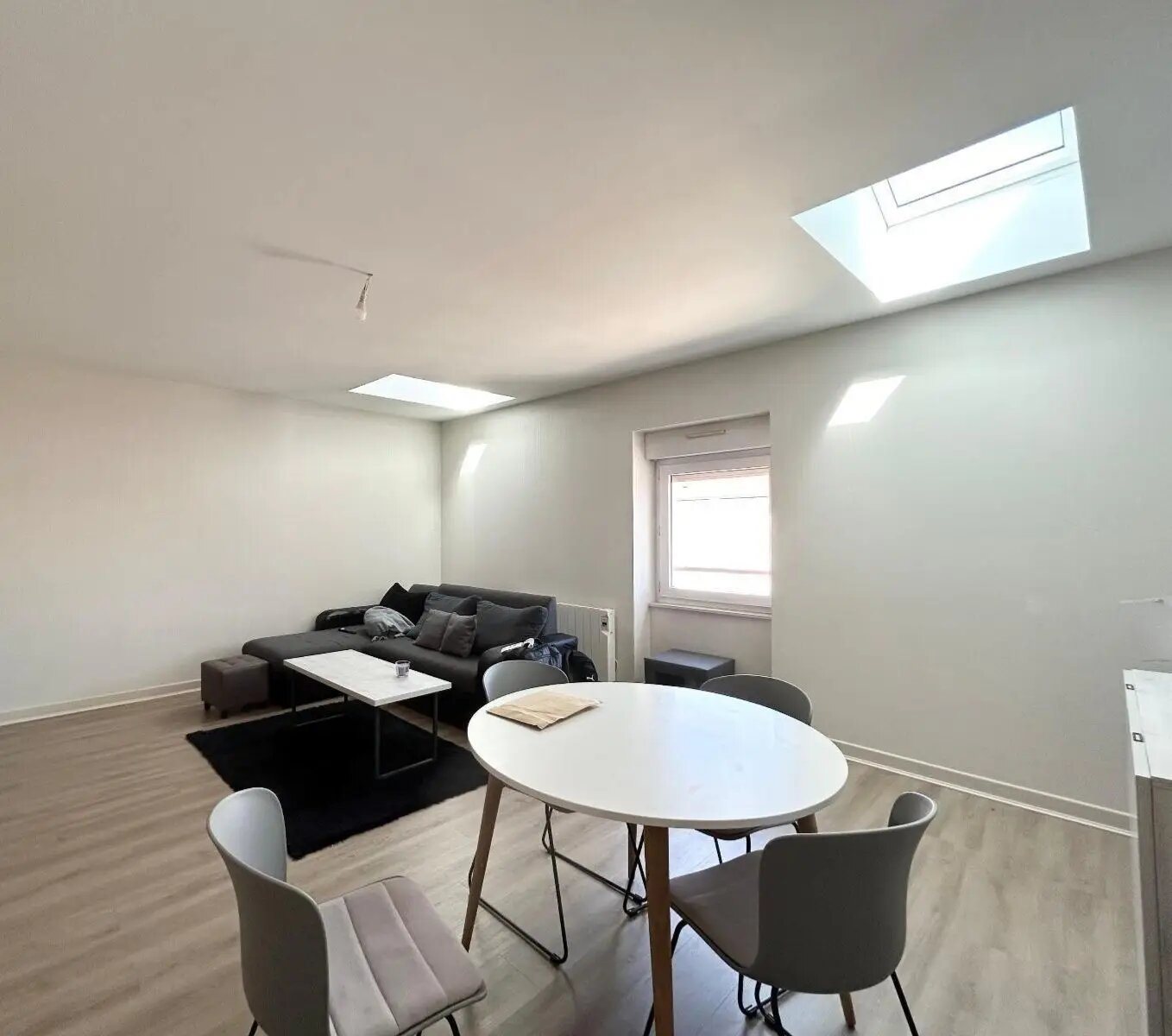 Appartement à louer, 86m², Le Coteau
