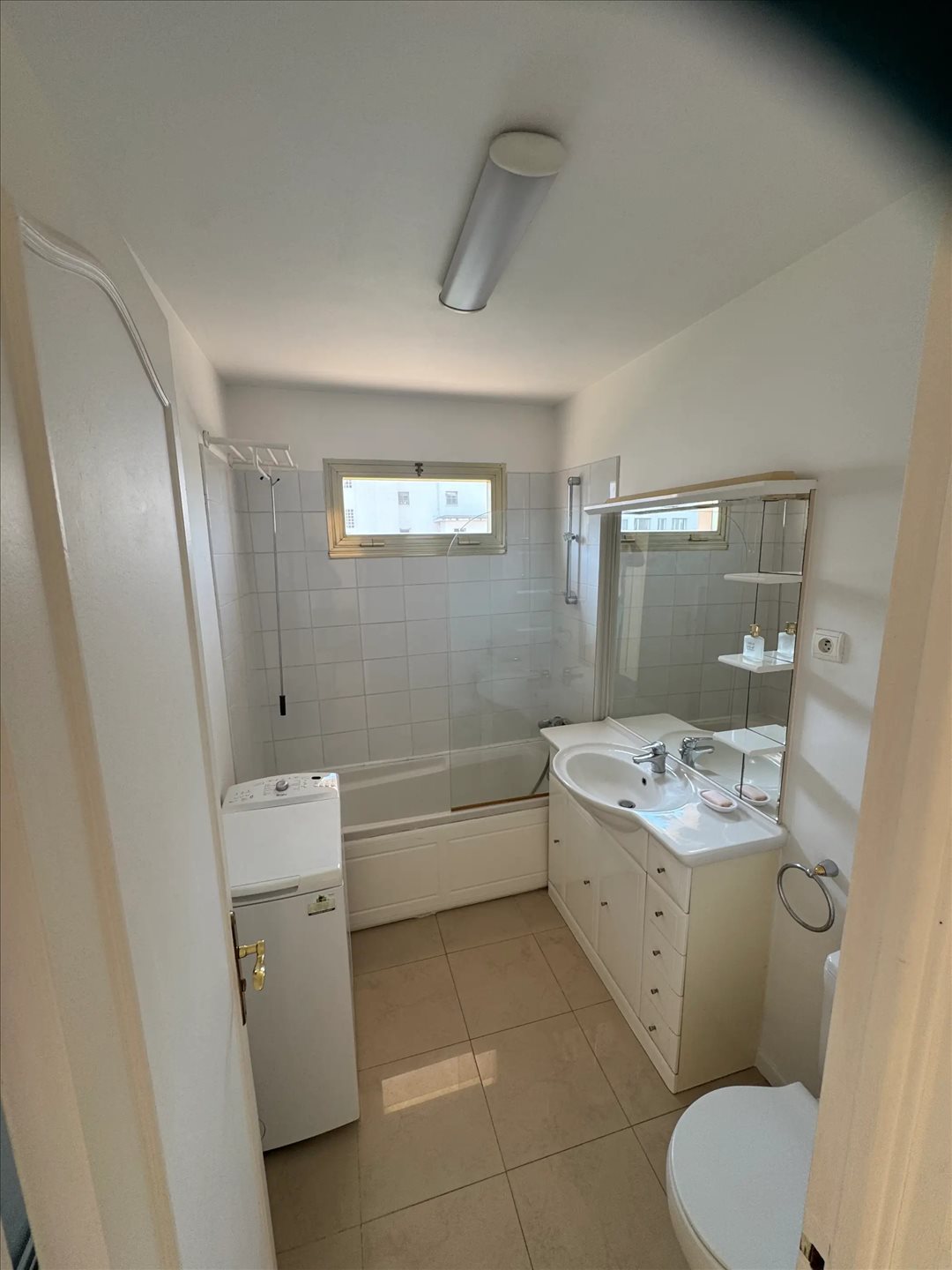 Appartement à louer, 42m², Antibes