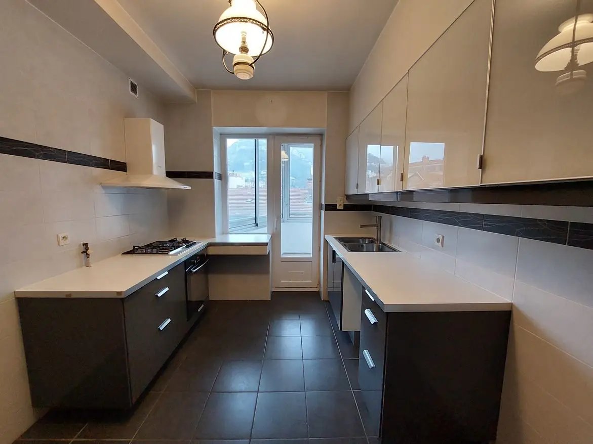 Appartement à louer, 97m², Grenoble