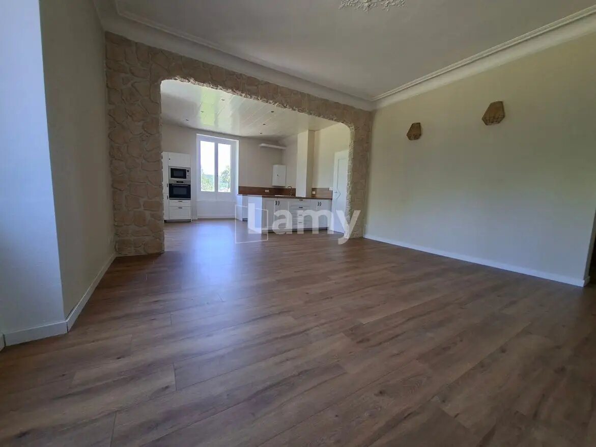 Appartement à louer, 112m², L'Isle-sur-le-Doubs