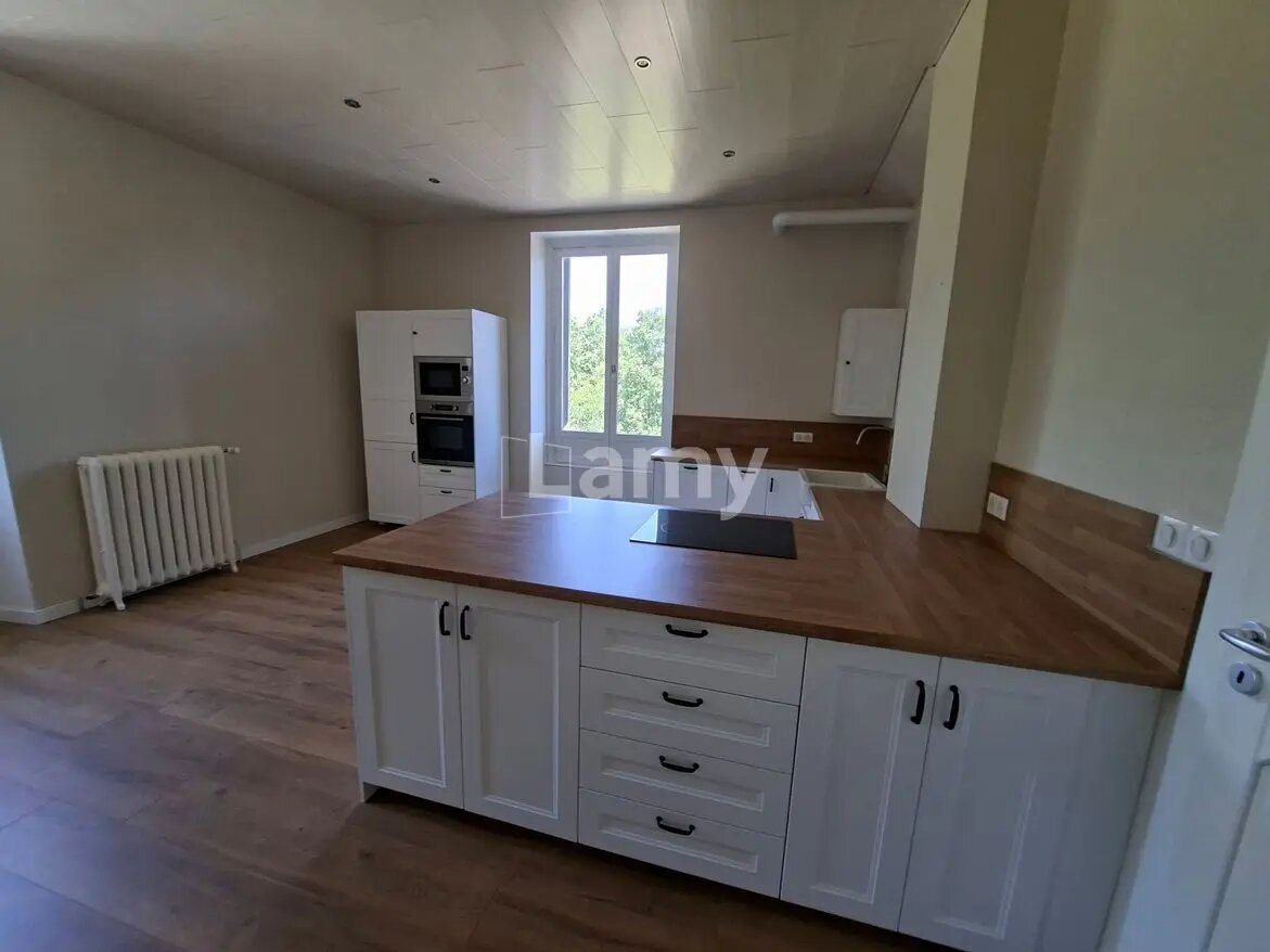 Appartement à louer, 112m², L'Isle-sur-le-Doubs