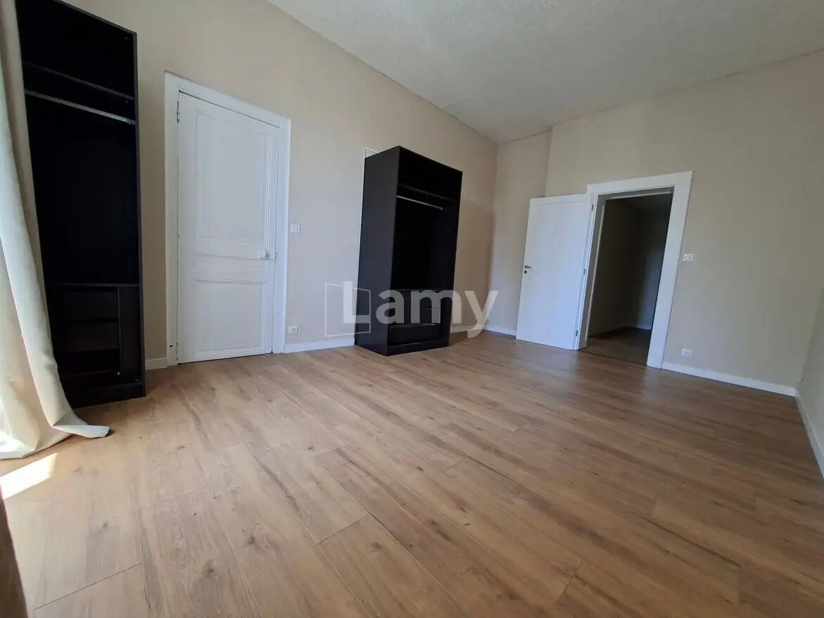 Appartement à louer, 112m², L'Isle-sur-le-Doubs