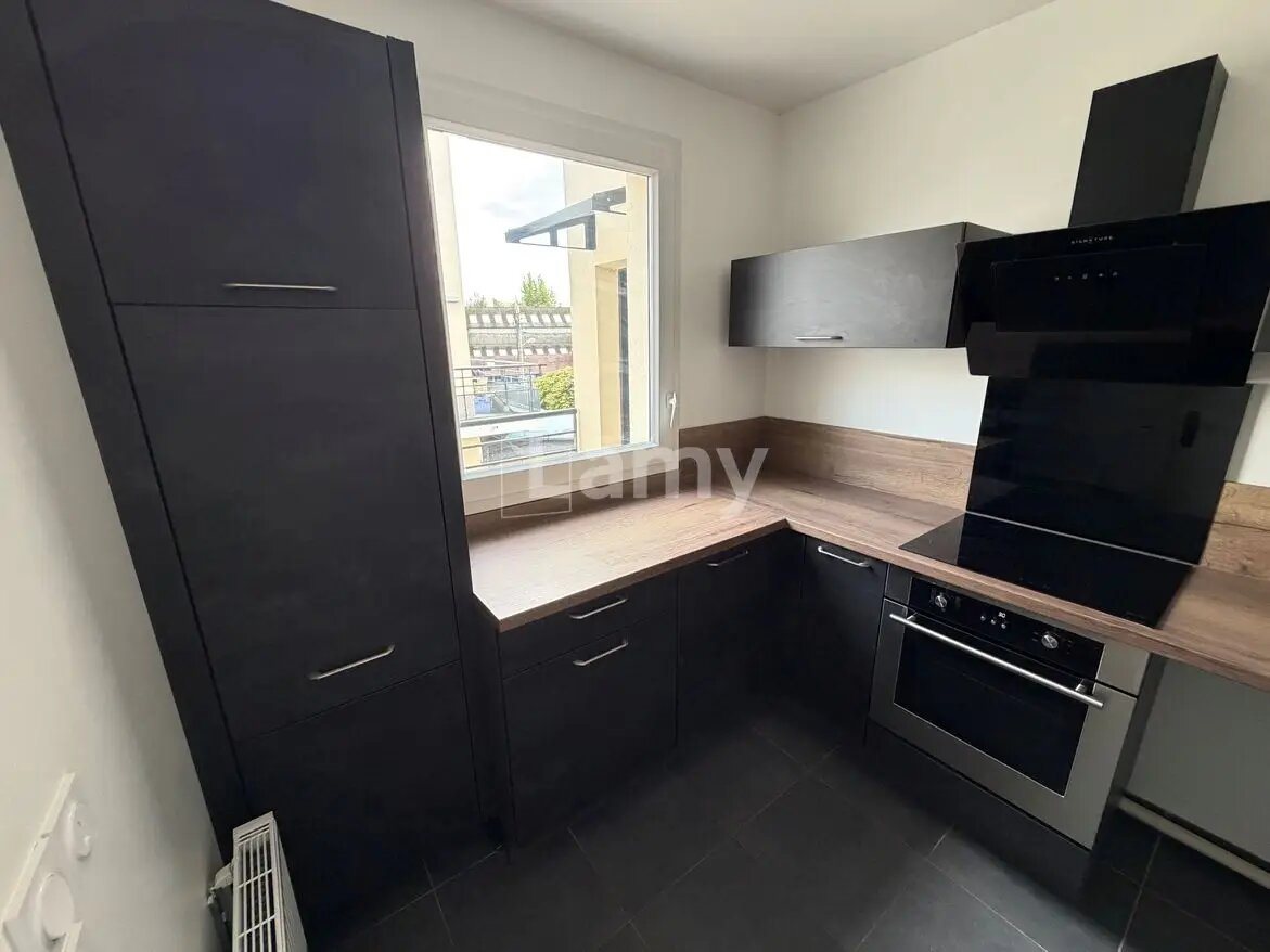 Appartement à louer, 61m², Persan