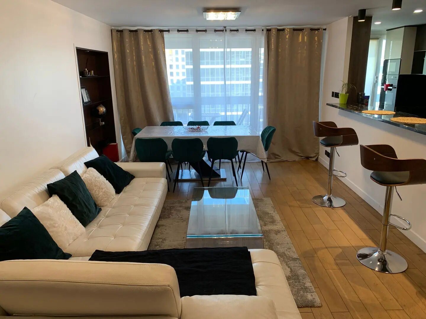 Appartement à louer, 104m², Puteaux