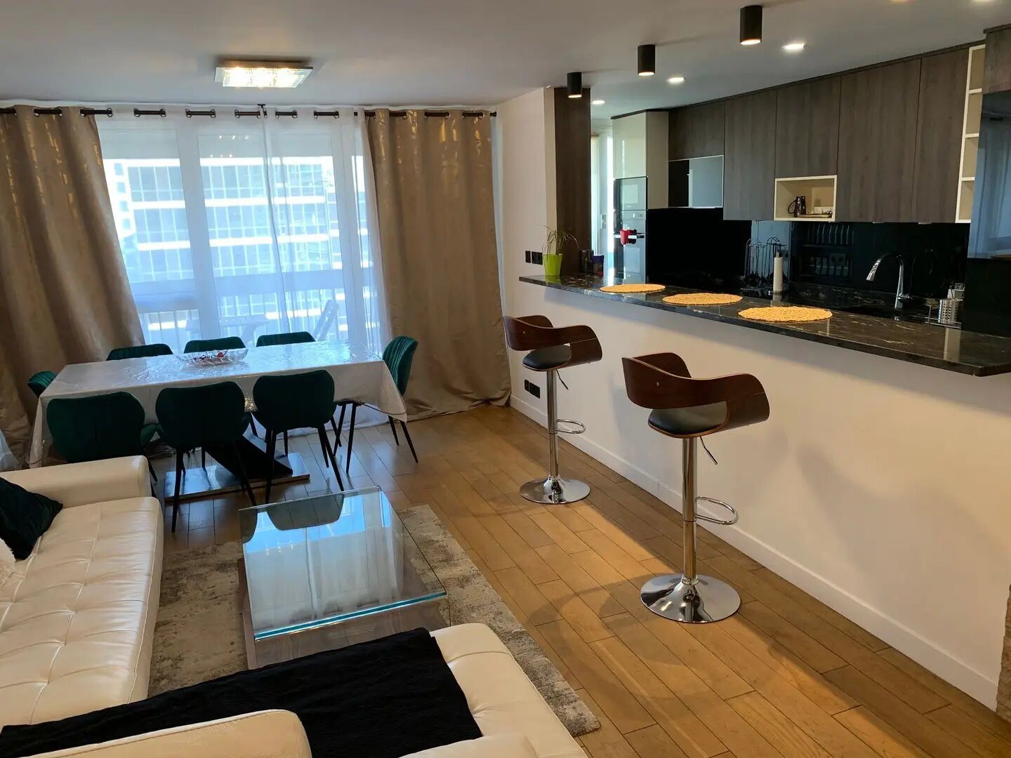 Appartement à louer, 104m², Puteaux