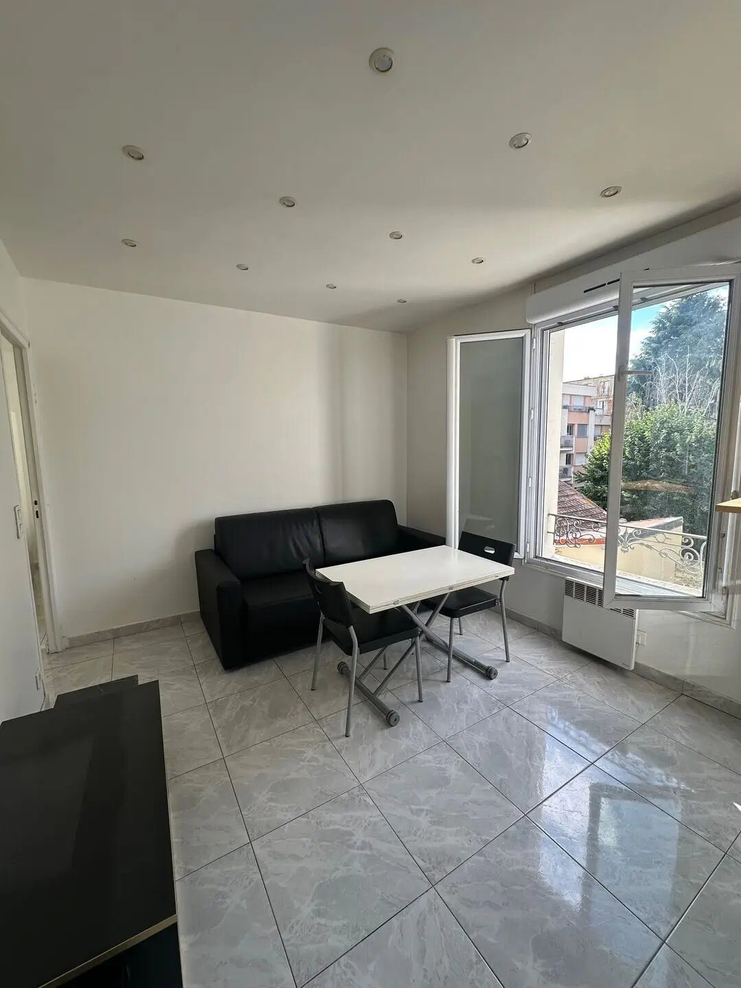 Appartement à louer, 37m², Courbevoie