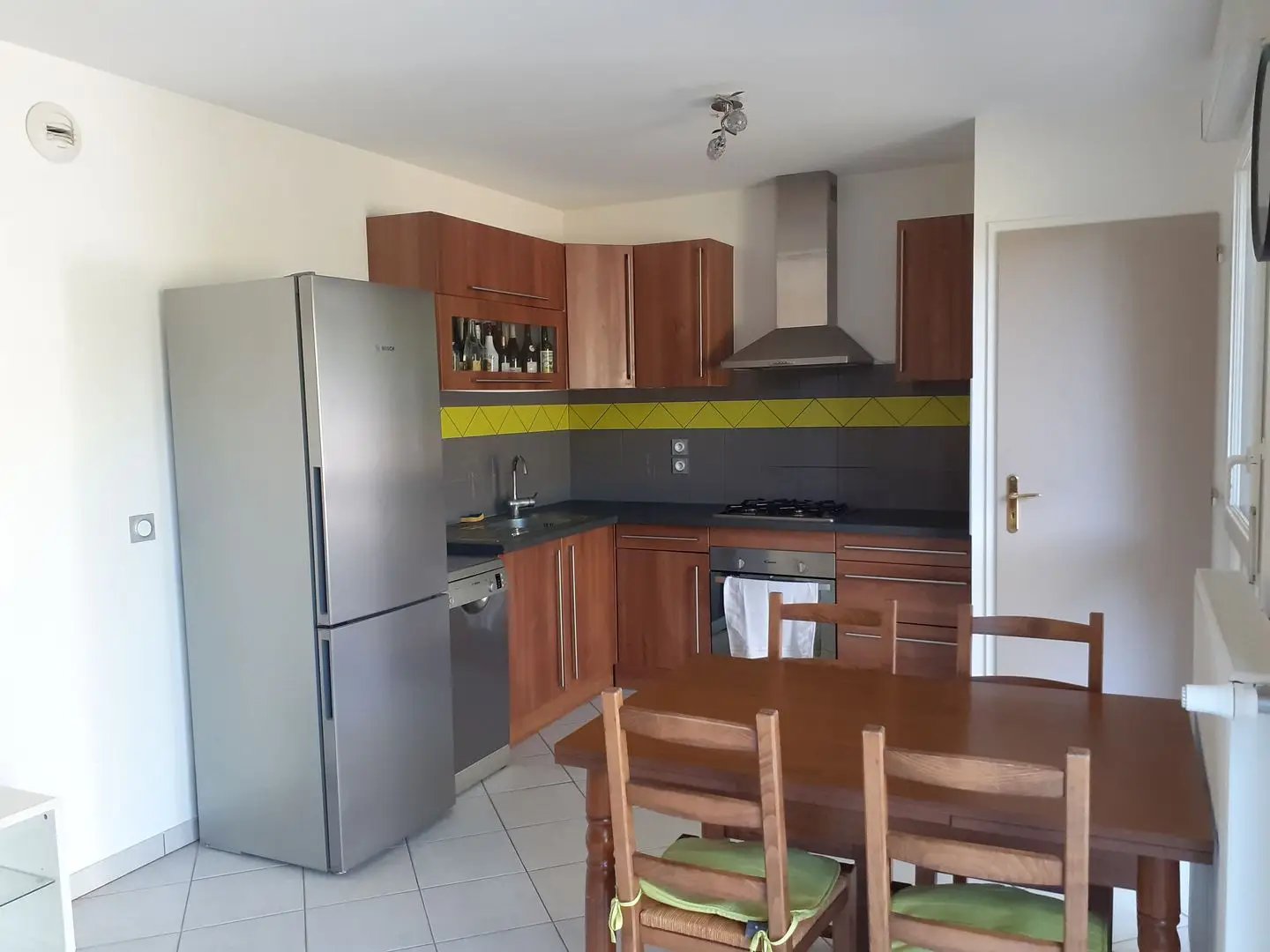 Appartement à louer, 42m², Sales