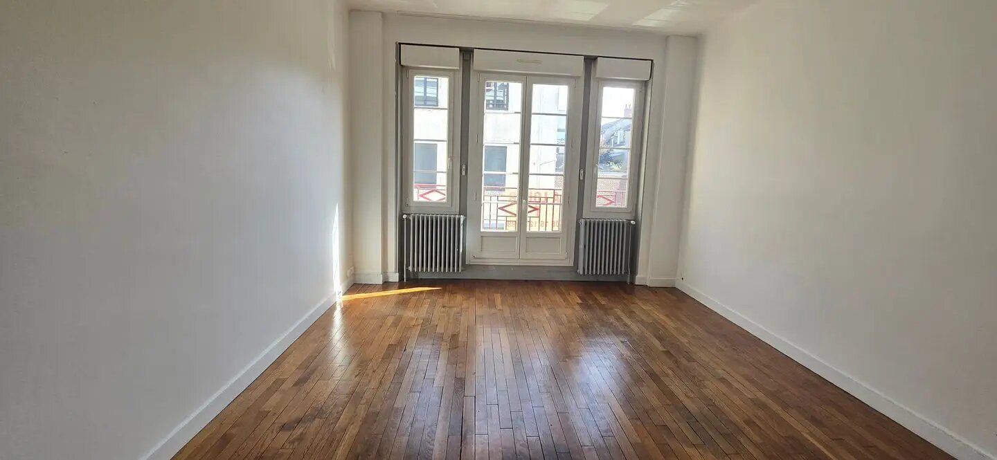 Appartement à louer, 114m², Montceau-les-Mines