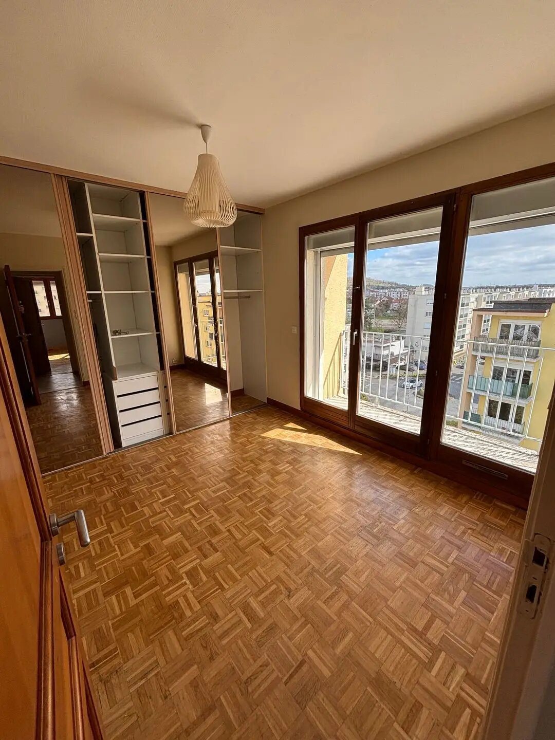 Appartement à louer, 81m², Saint-Max