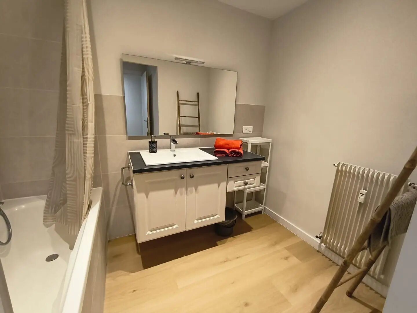 Appartement à louer, 54m², Grasse