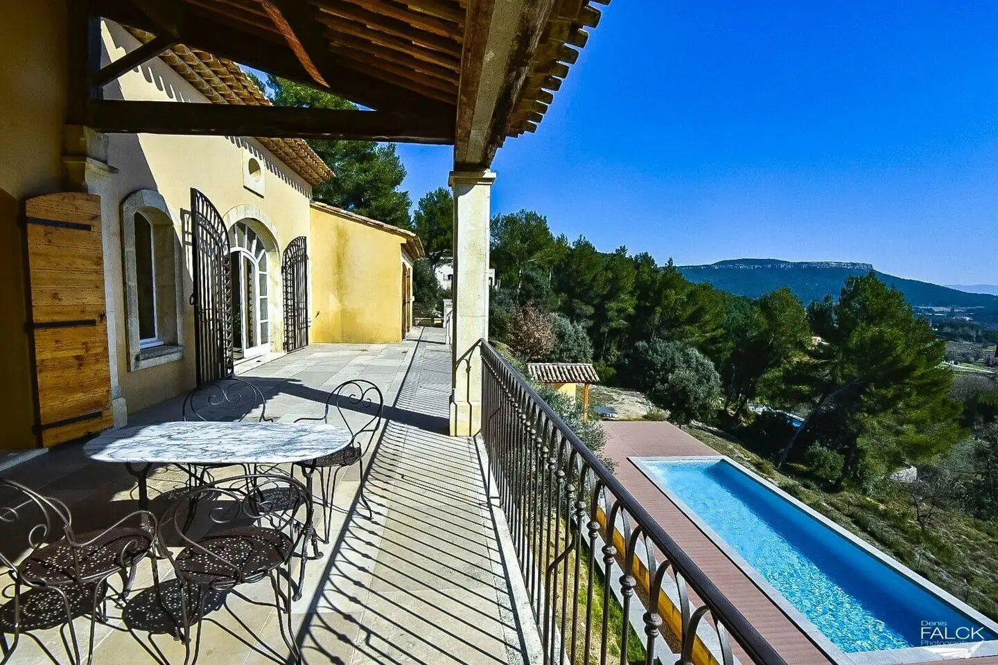 Maison à louer, 240m², Le Tholonet