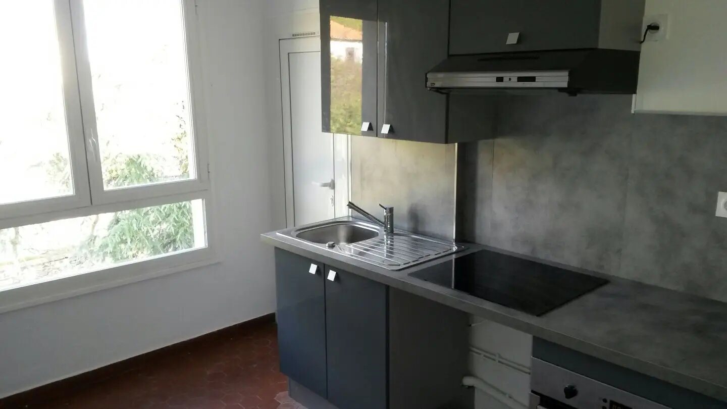 Appartement à louer, 102m², Nîmes