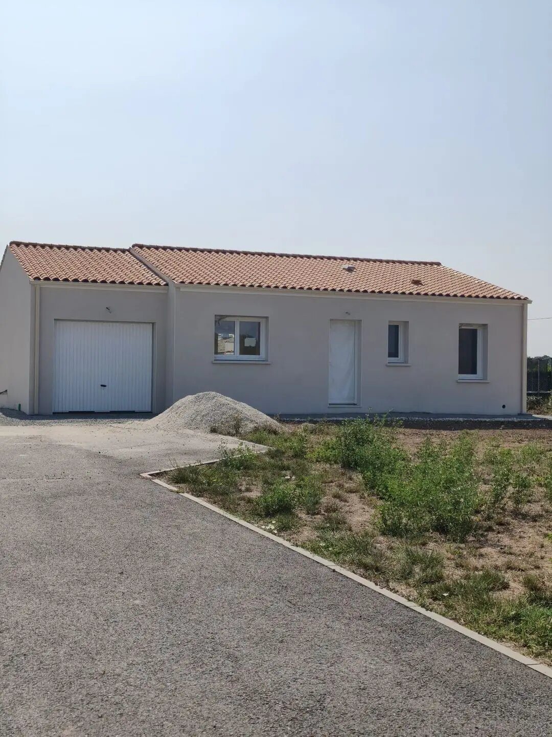 Maison à louer, 80m², Pisany