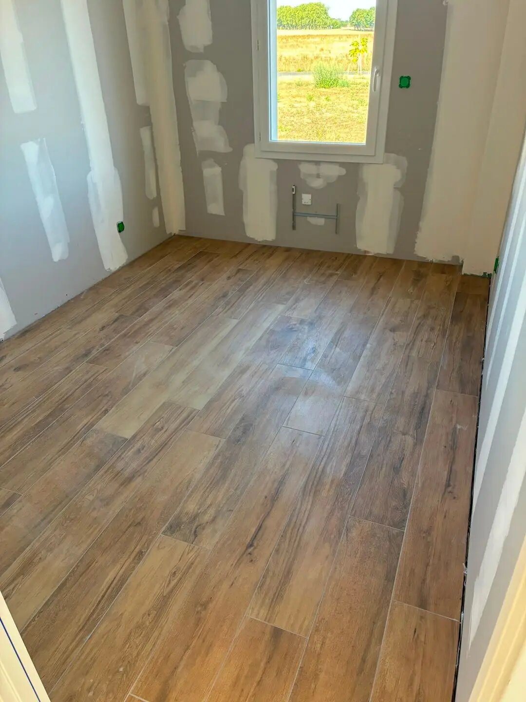 Maison à louer, 80m², Pisany