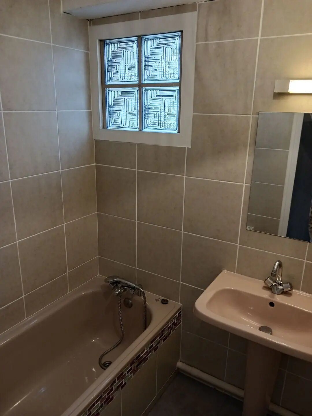 Appartement à louer, 27m², Béziers