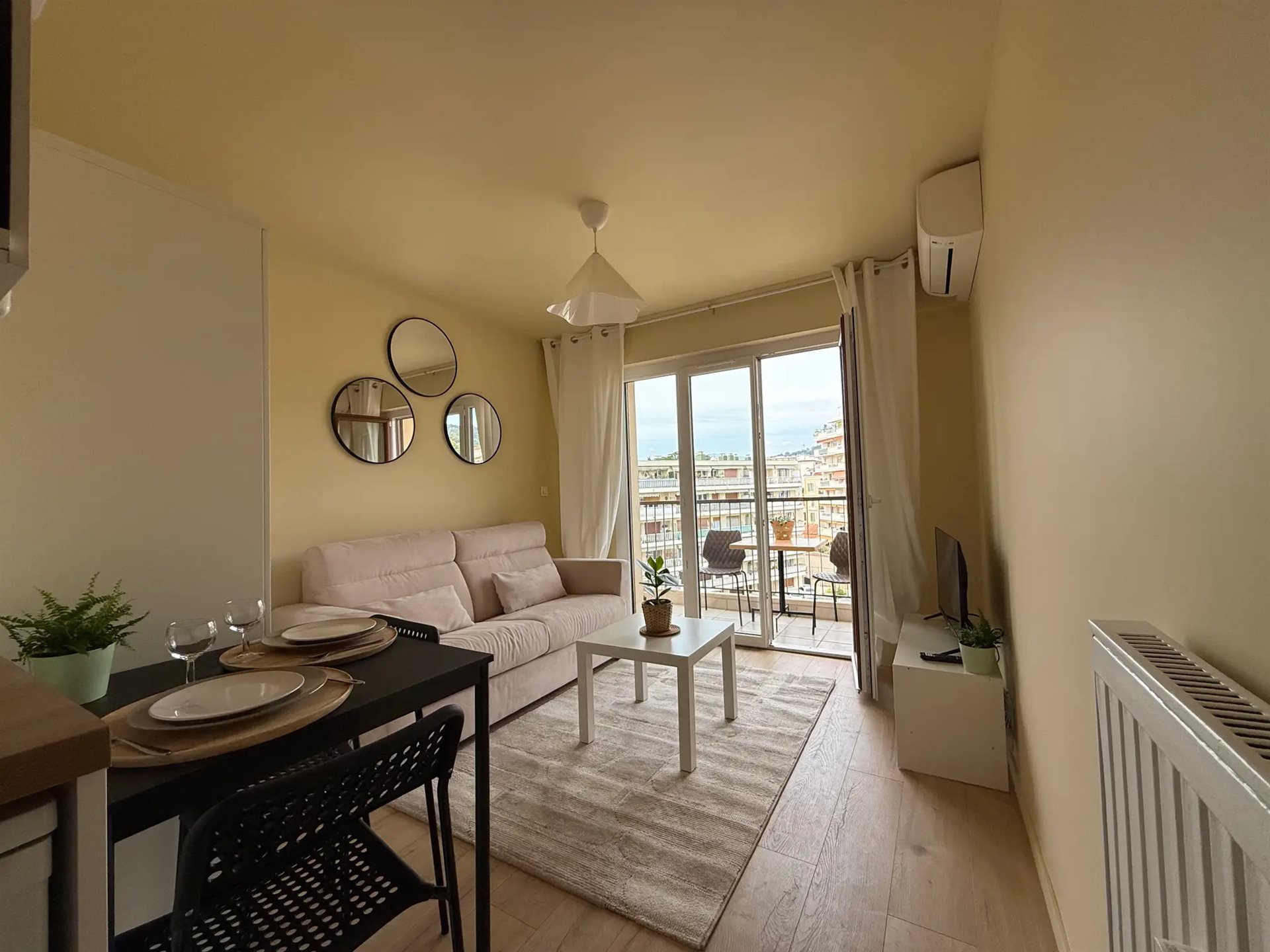 Appartement à louer, 16m², Cannes