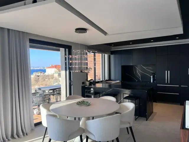 Appartement à louer, 130m², Marseille 8ème