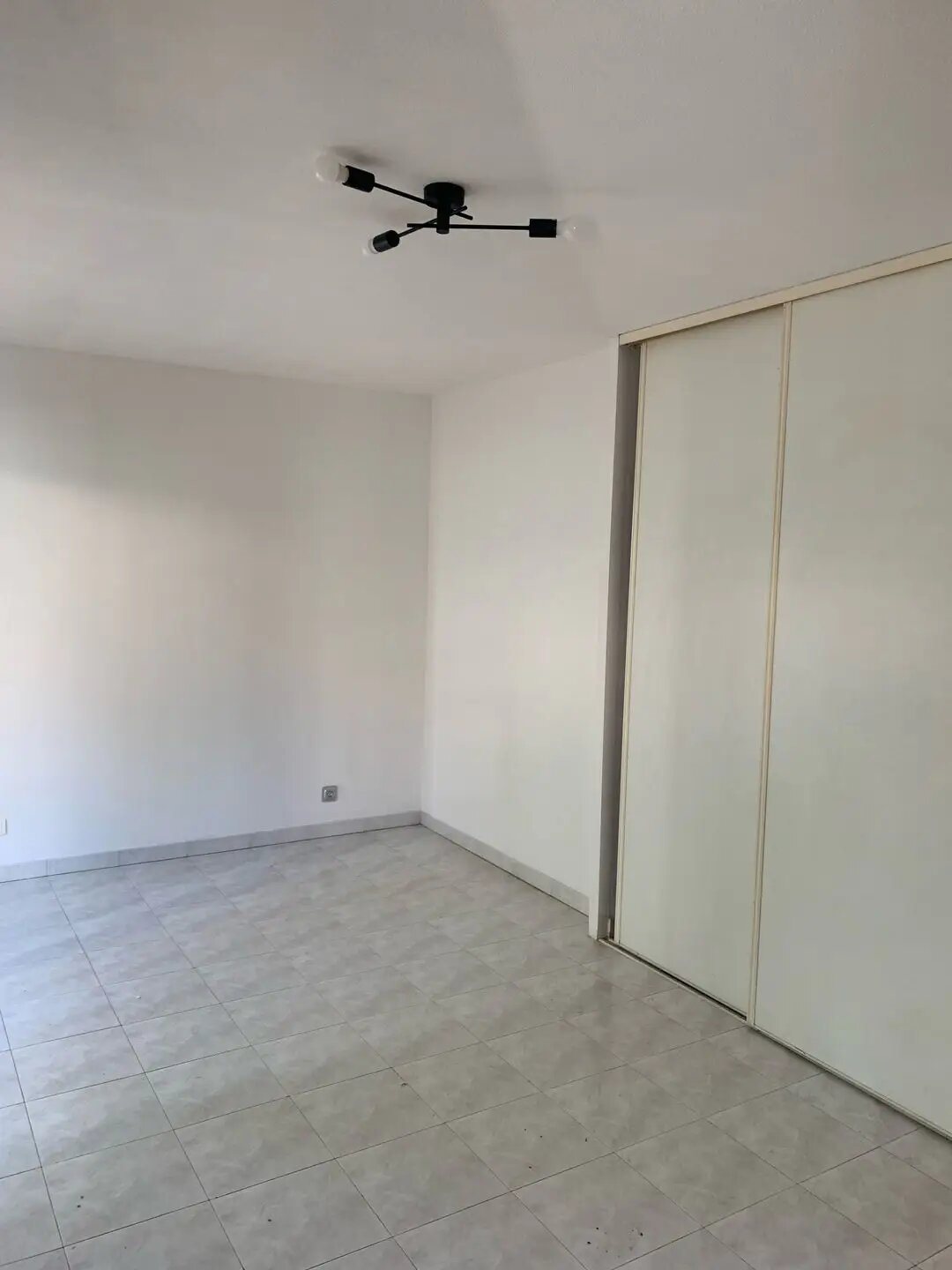 Appartement à louer, 20m², Saint-Laurent-du-Var